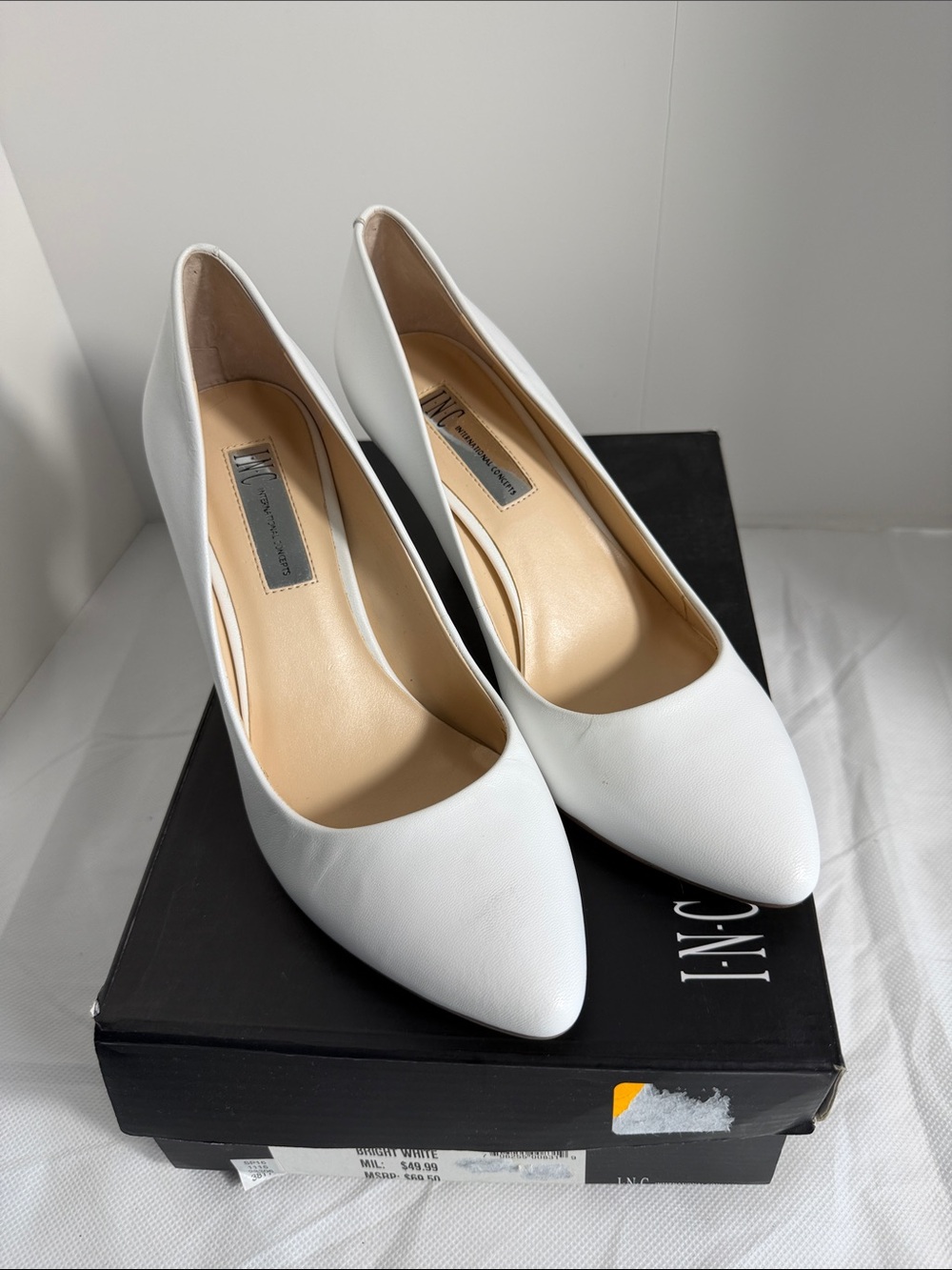 INC International Concepts White Pointed Toe Pumps
